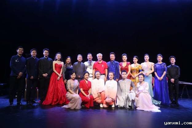 http://www.xaiu.edu.cn/__local/A/2C/21/5E05E94DC69967B517300E8EBE9_87642A01_1040C.jpg