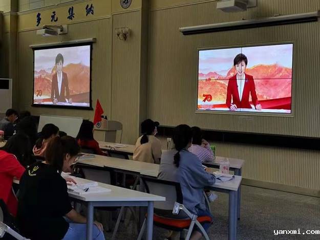 http://www.xaiu.edu.cn/__local/4/ED/0A/E150D9A26038292FBD2F897BF54_001AB672_116B7.jpg